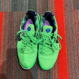 Kobe 8 “Superhero” size 9.5